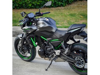 Carenados Moto Kawasaki Ninja Z650 2020-2023 - Negro Verde