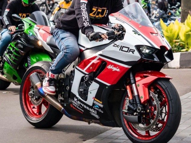 Carenados Moto Kawasaki ZX10R 2021-2025 - Blanco Rojo Negro