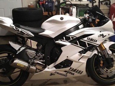 Carenados Moto Yamaha YZF 600 R6 2006-2007 - Blanco Negro Brillante Motul Michelin